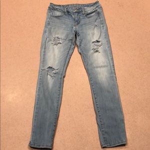 Distressed American Eagle Jeans size 2